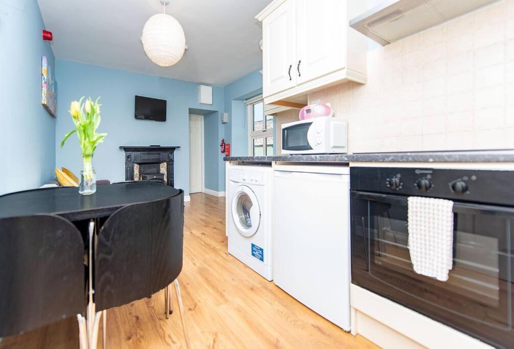 Clonbur House - One Bedroom Apartment Голуэй Экстерьер фото